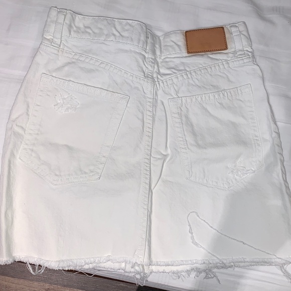 White denim skirt - Picture 2 of 3